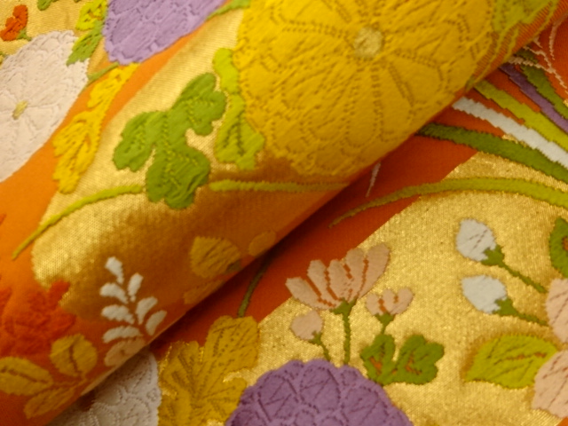  唐織秋草にヱ霞模様織出し袋帯